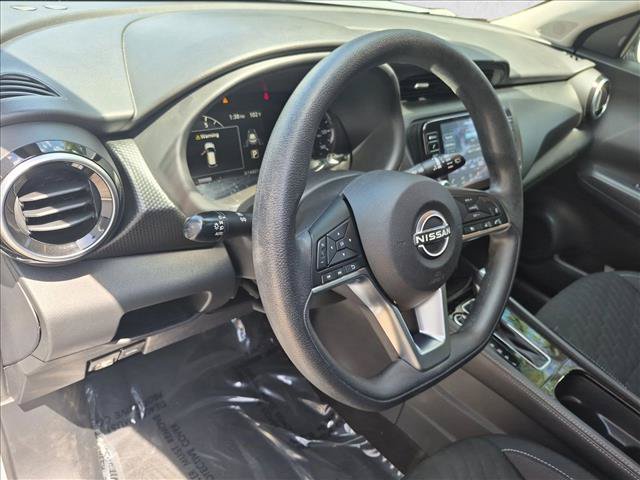 Certified 2023 Nissan Kicks SV FWD image 10