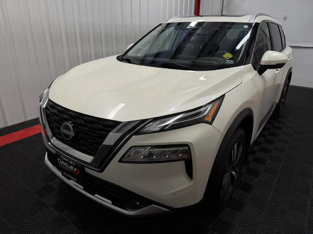 Used 2022 Nissan Rogue Platinum w/ Head-Up Display Package FWD image 10