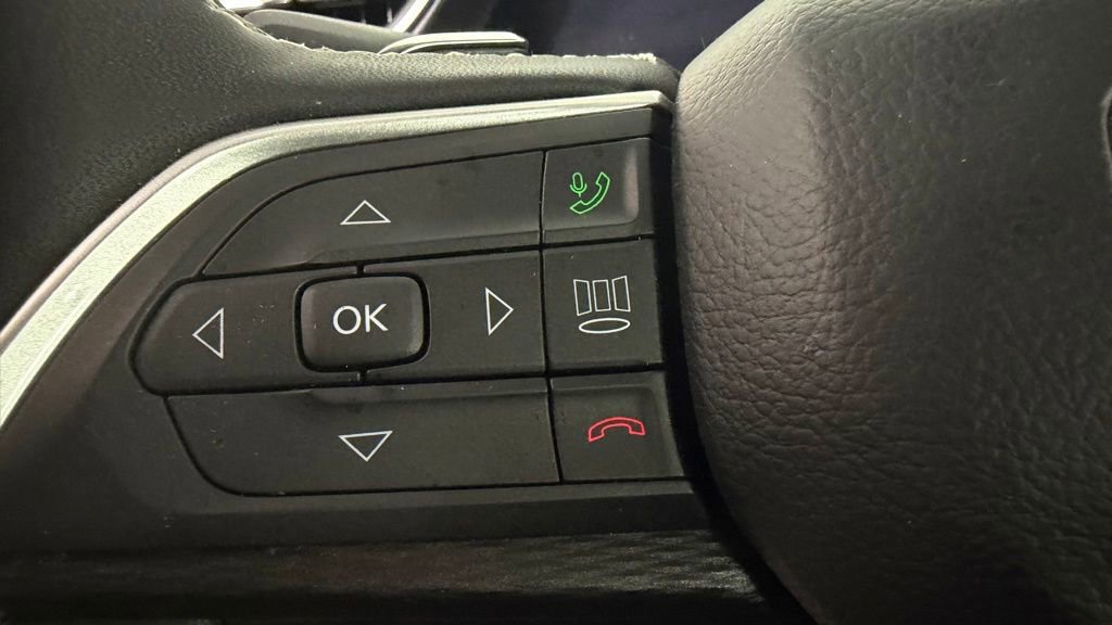 Used 2024 Jeep Grand Cherokee L Altitude AWD/4WD image 20