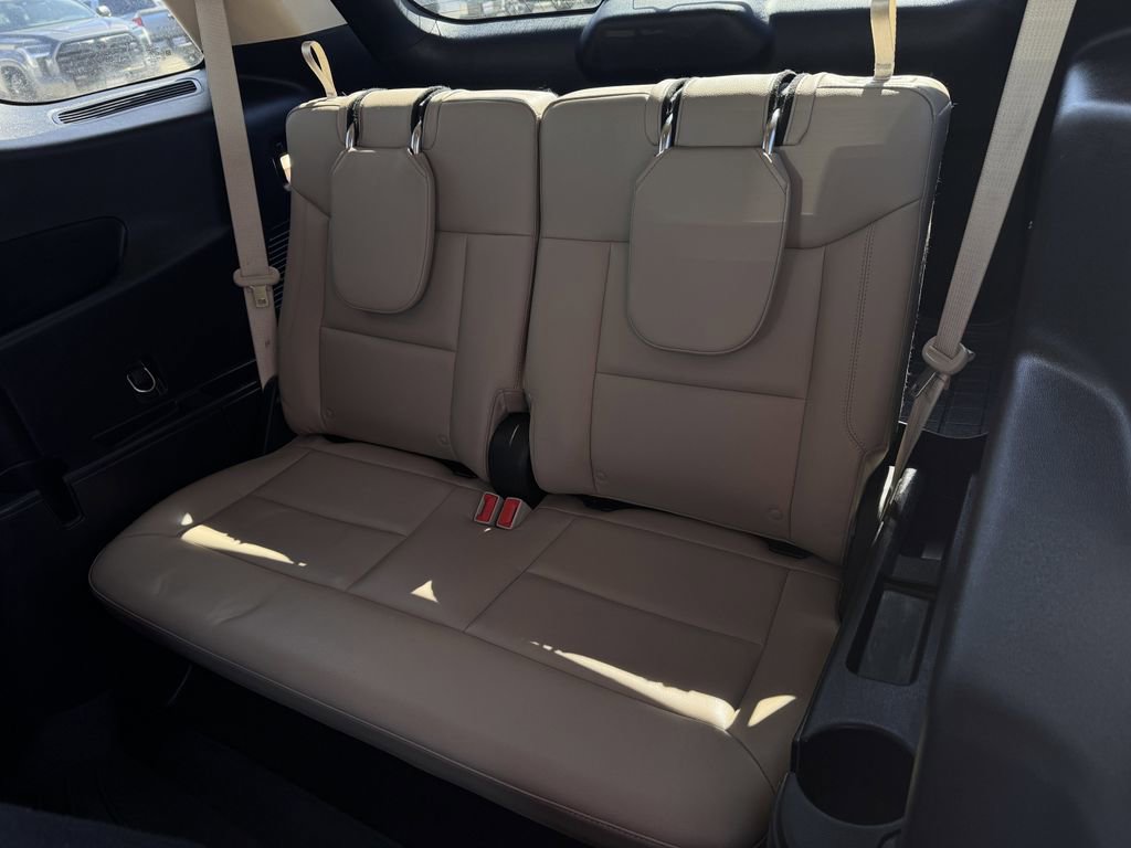 Used 2020 Ford Explorer XLT w/ Equipment Group 202A image 30