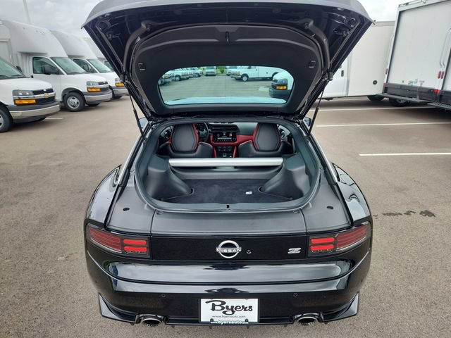 Used 2024 Nissan Z Performance w/ Floor Mat Package RWD image 31
