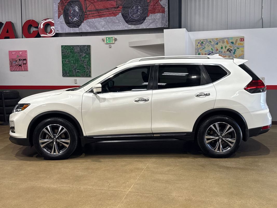 Used 2017 Nissan Rogue SL w/ SL Premium Package FWD image 7