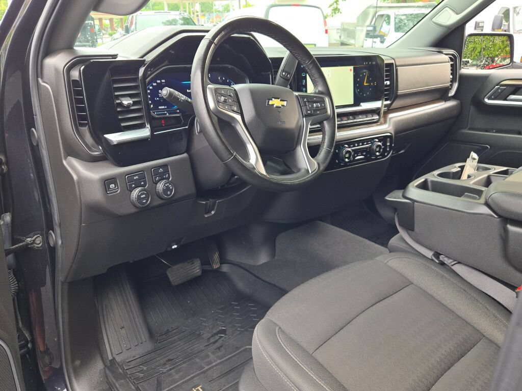 Certified 2024 Chevrolet Silverado 1500 LT AWD/4WD image 27