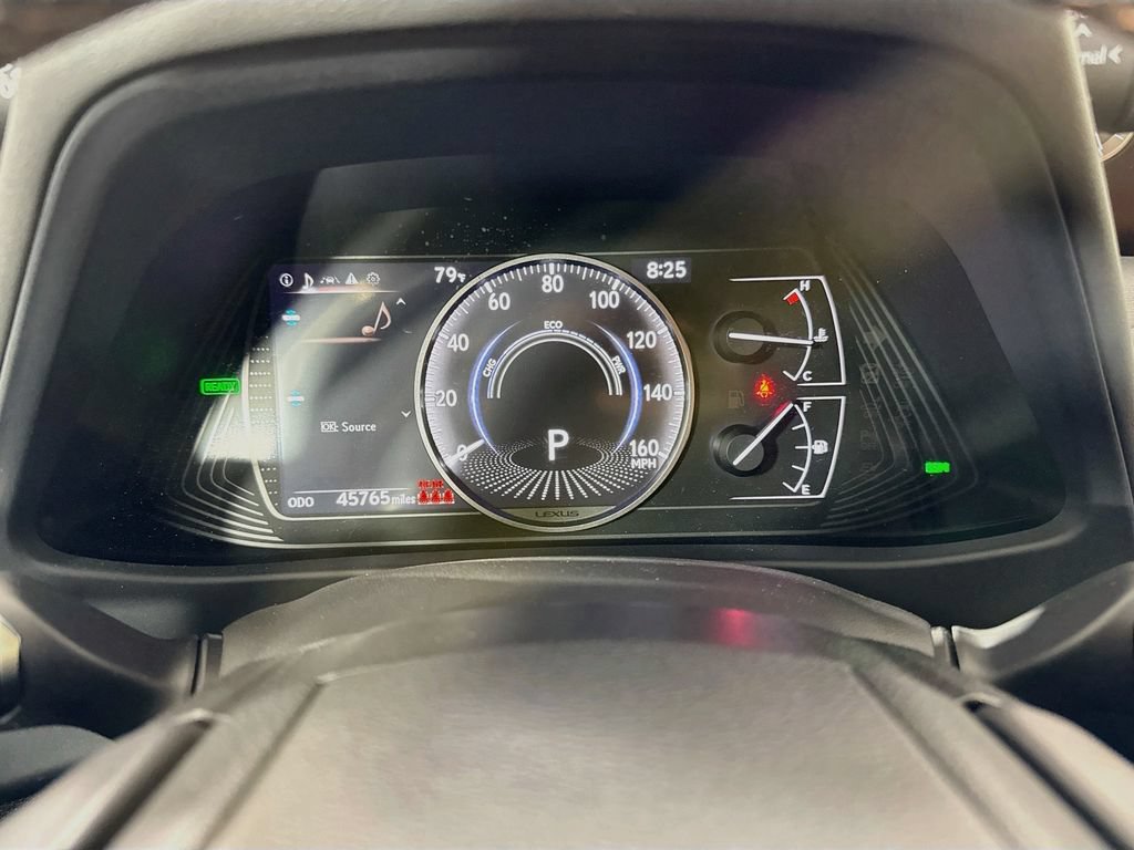 Used 2022 Lexus UX 250h w/ Accessory Package (Z2) AWD/4WD image 34