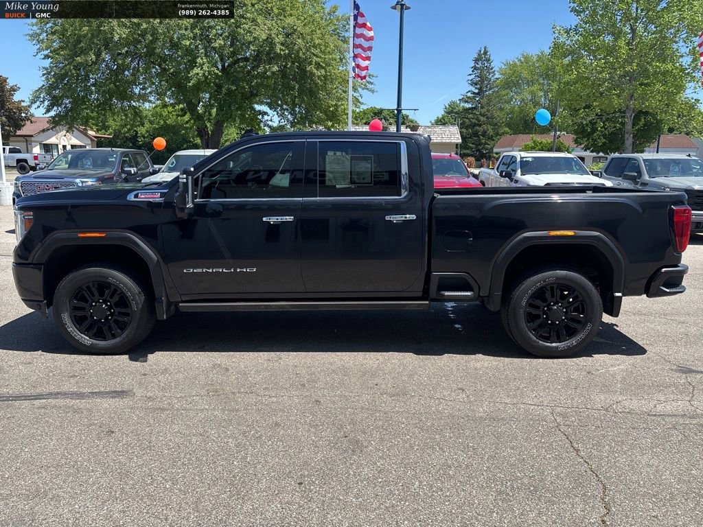 Certified 2022 GMC Sierra 2500 Denali w/ Denali Black Diamond Edition AWD/4WD image 8