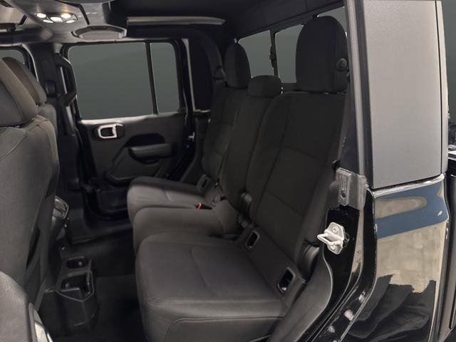 Used 2022 Jeep Gladiator Sport image 27