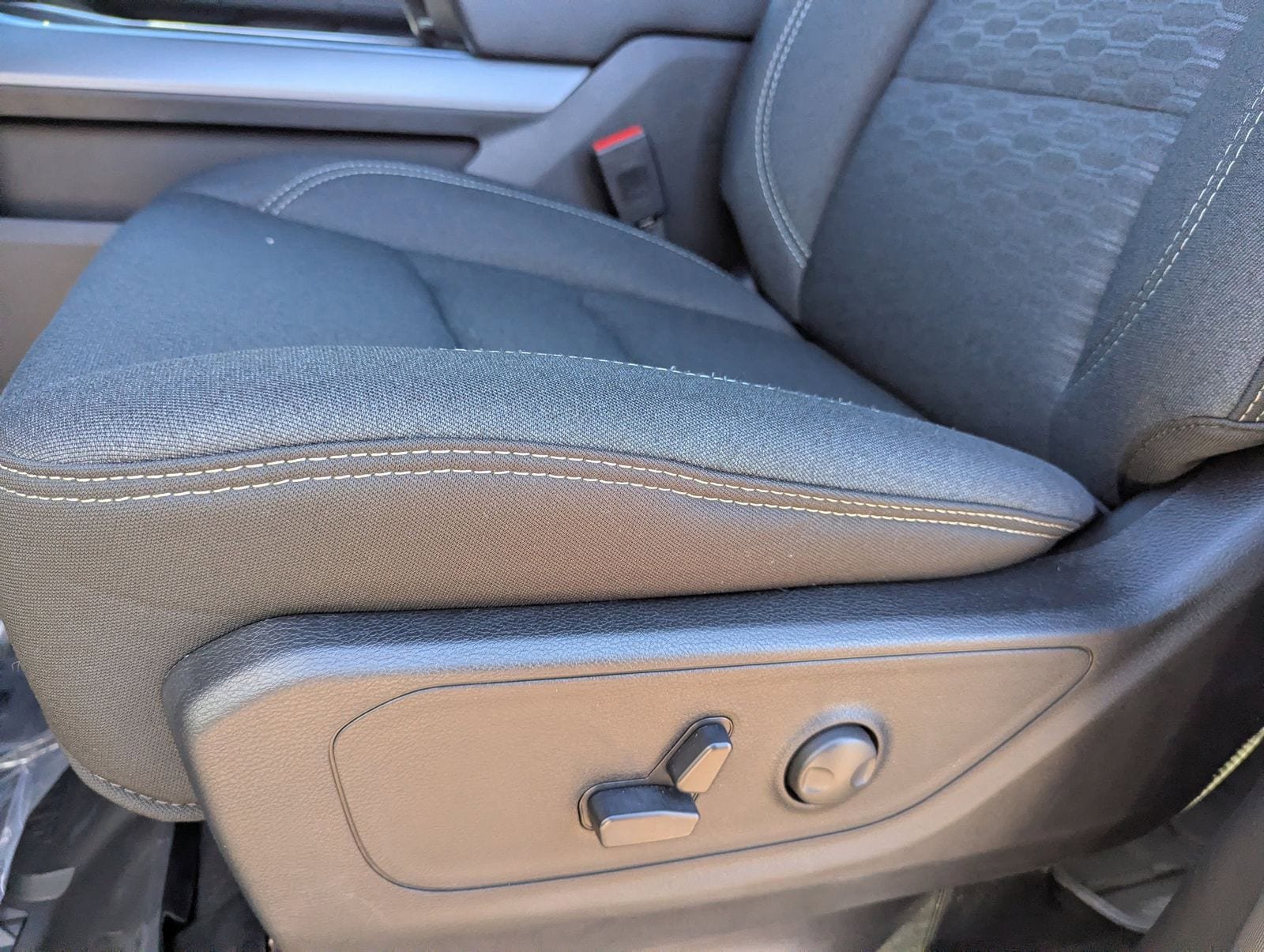 New 2026 RAM 1500 Big Horn AWD/4WD image 12