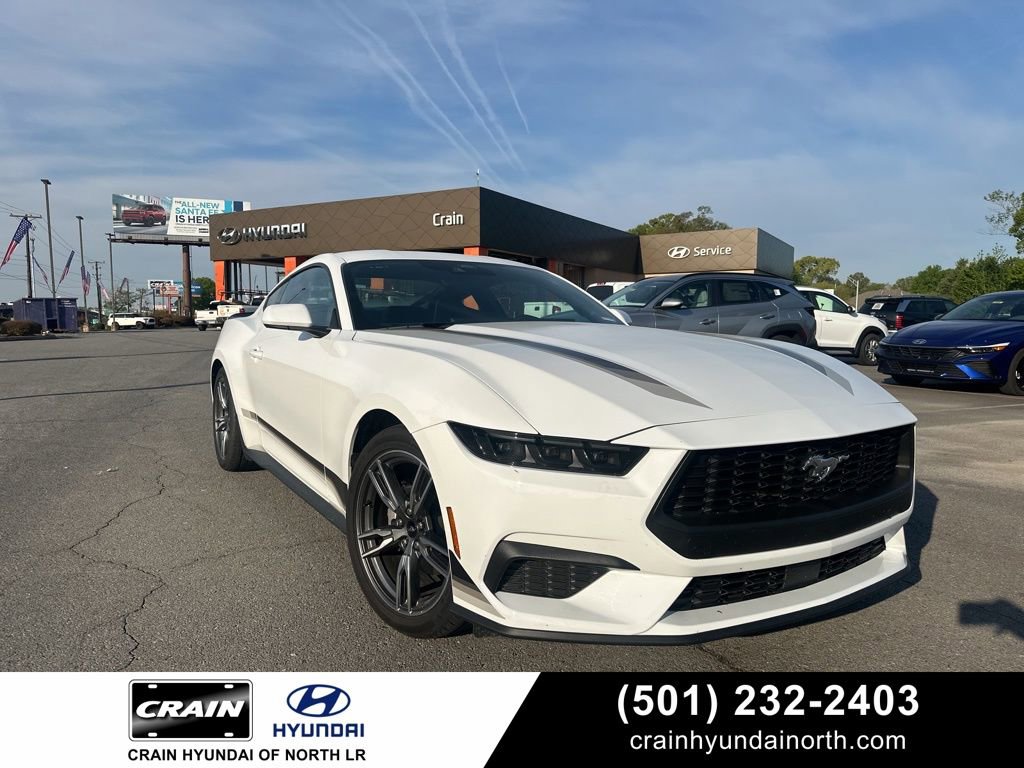 Used 2025 Ford Mustang Coupe image 1