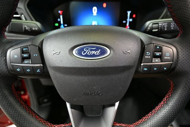 Used 2025 Ford Escape ST-Line Select AWD/4WD image 32