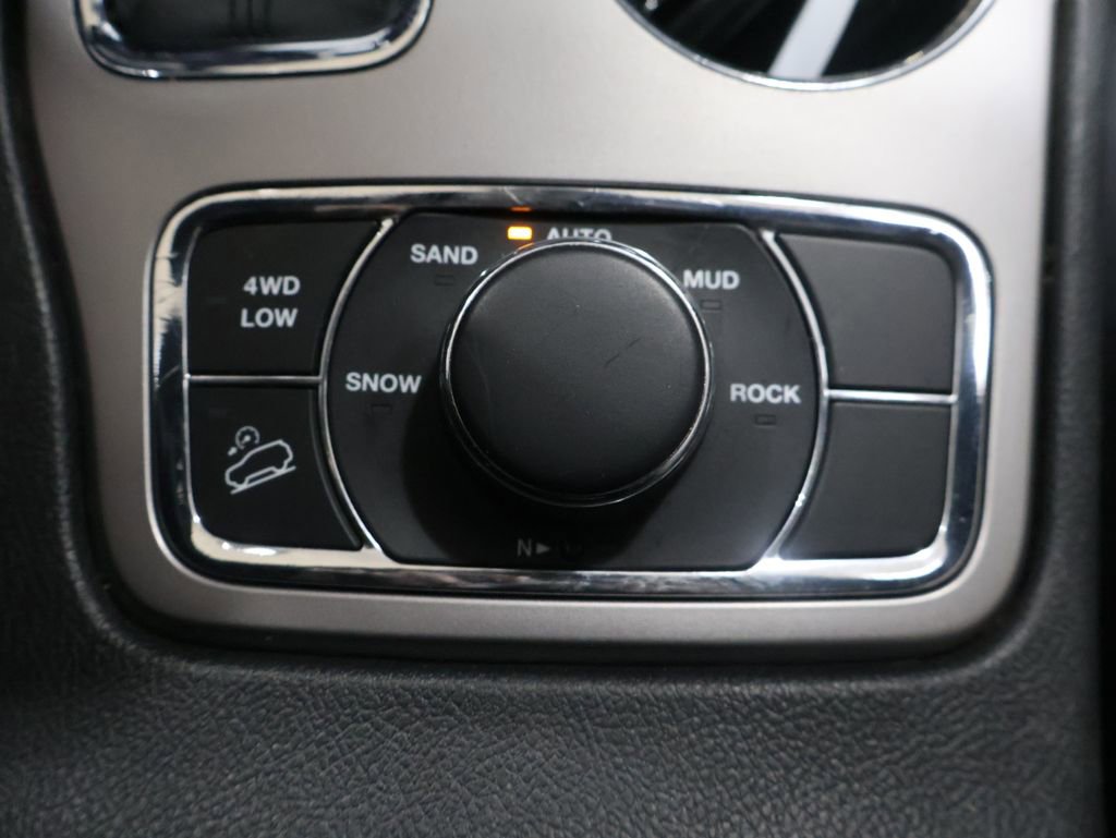 Used 2019 Jeep Grand Cherokee Limited image 36