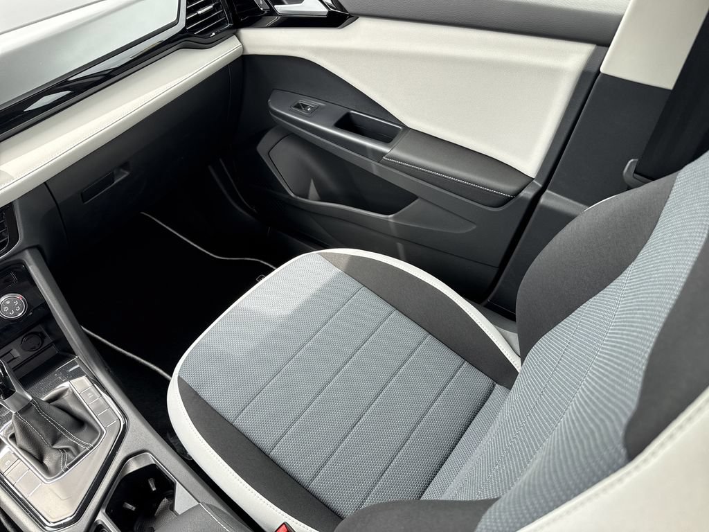 New 2026 Volkswagen Taos S FWD image 27