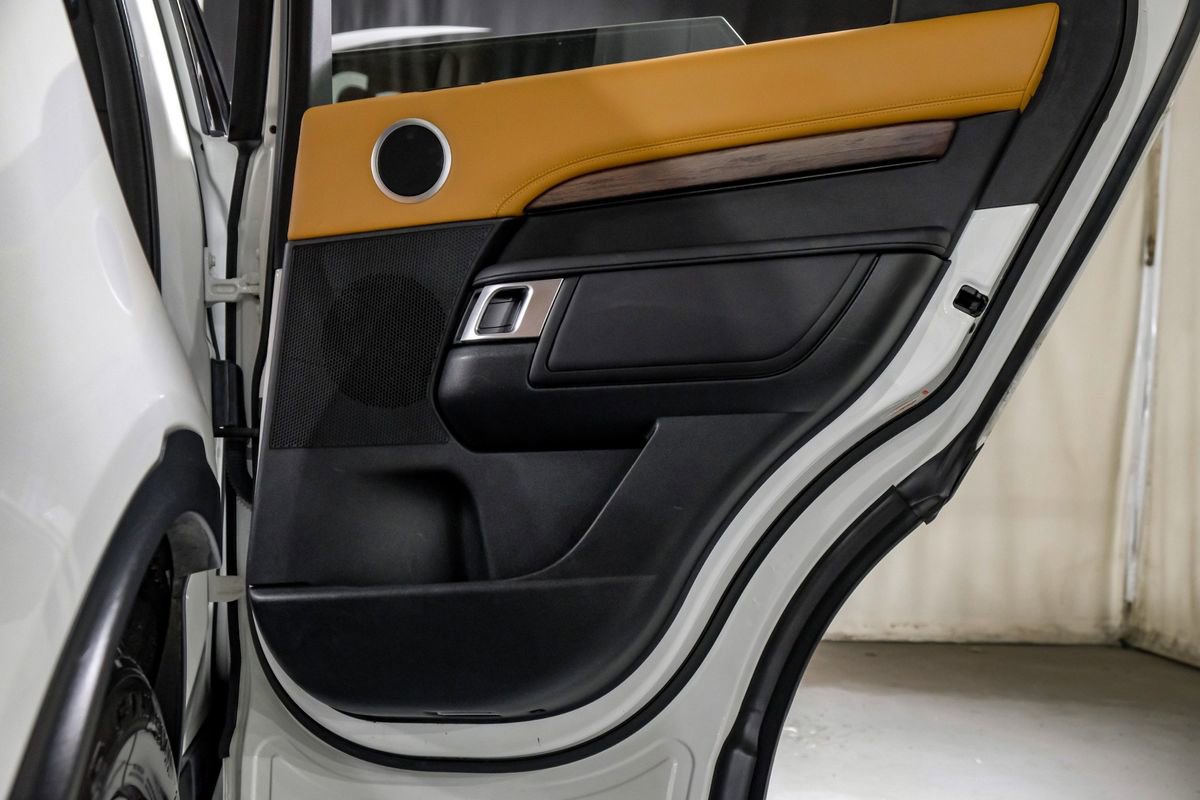 Used 2019 Land Rover Discovery HSE Luxury image 37