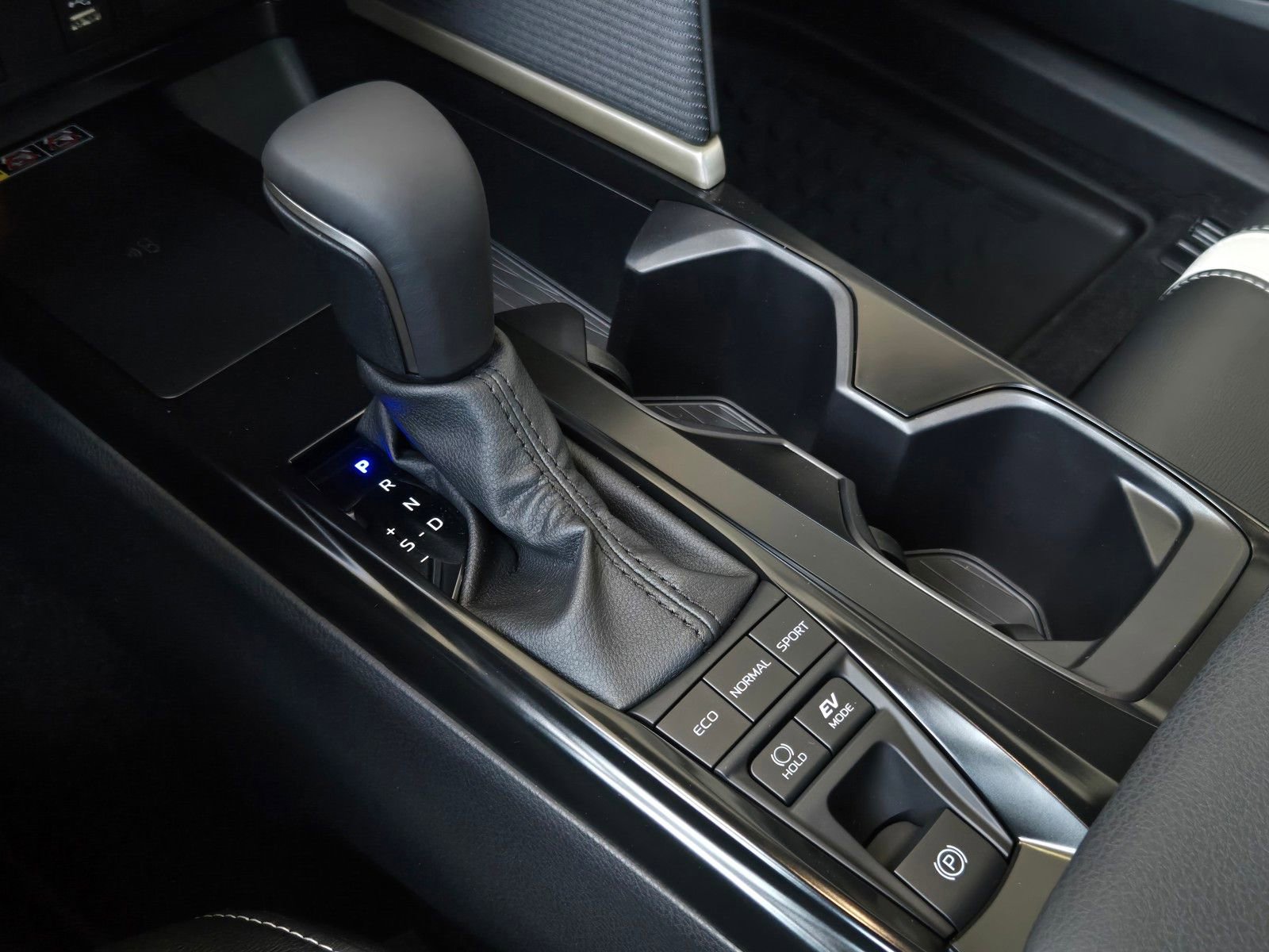 Certified 2026 Toyota Camry SE FWD image 16