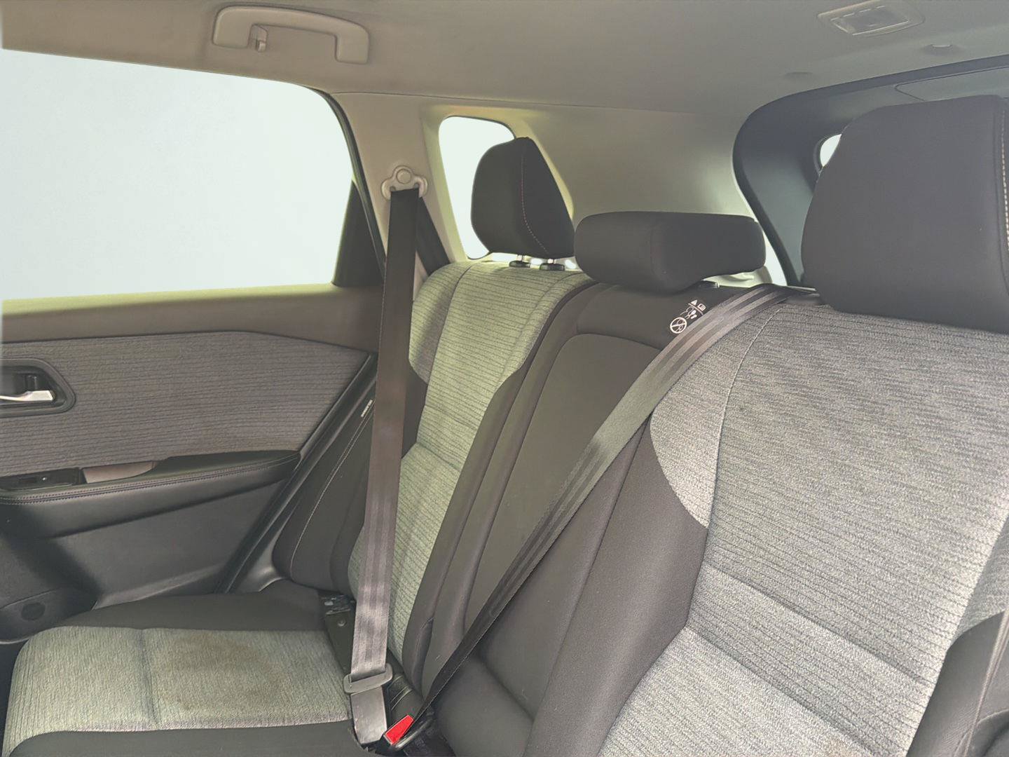 Used 2023 Nissan Rogue SV AWD/4WD image 27