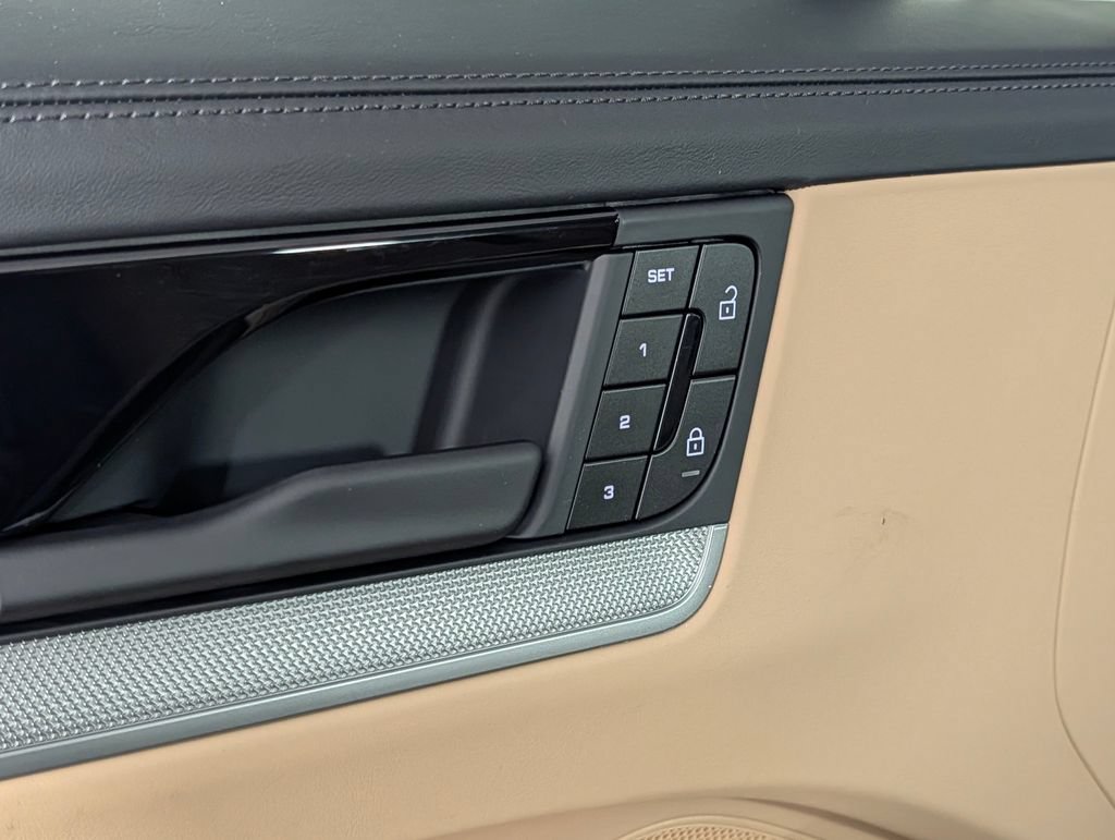 New 2026 Porsche Cayenne AWD/4WD image 26