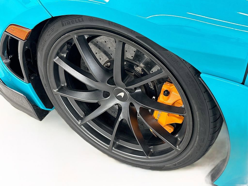 Used 2022 McLaren 720S Spider image 30