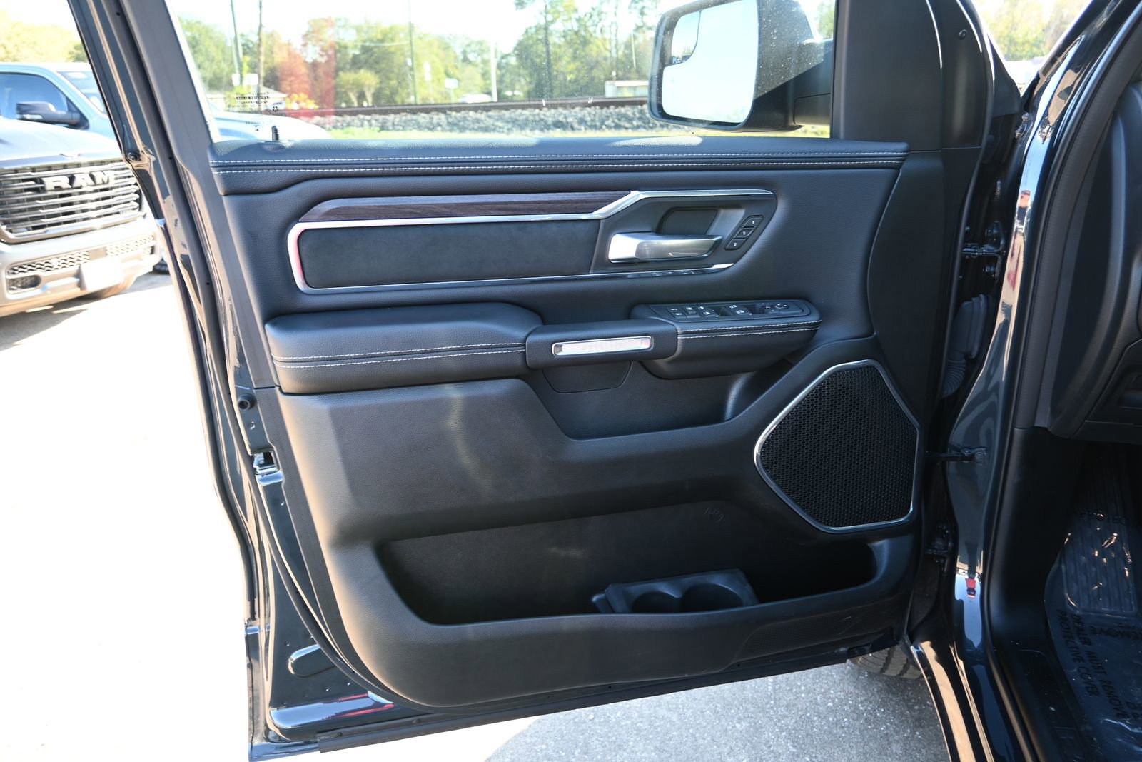 New 2025 RAM 1500 Laramie image 9