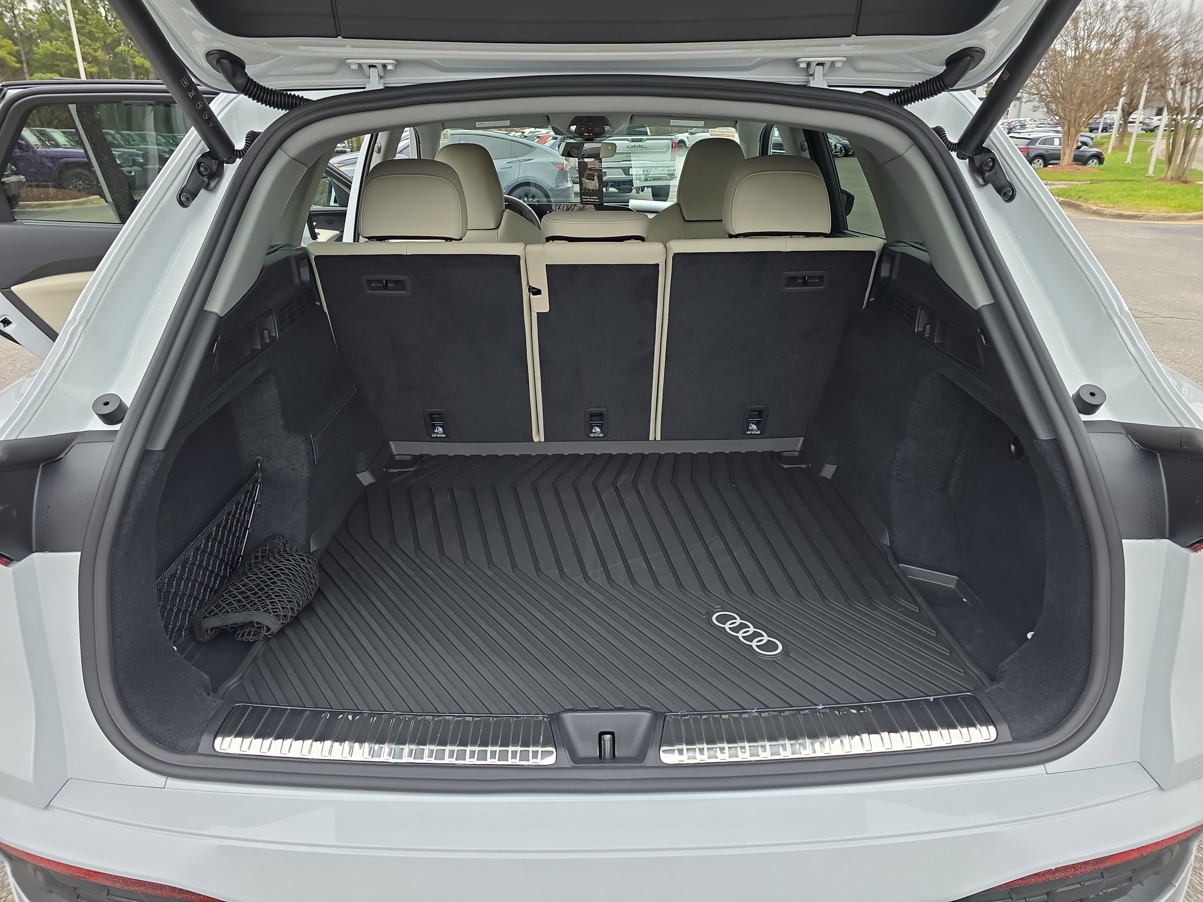 New 2025 Audi Q5 Premium Plus image 12