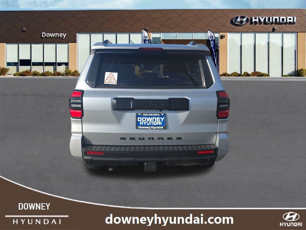Used 2025 Toyota 4Runner SR5 AWD/4WD image 4