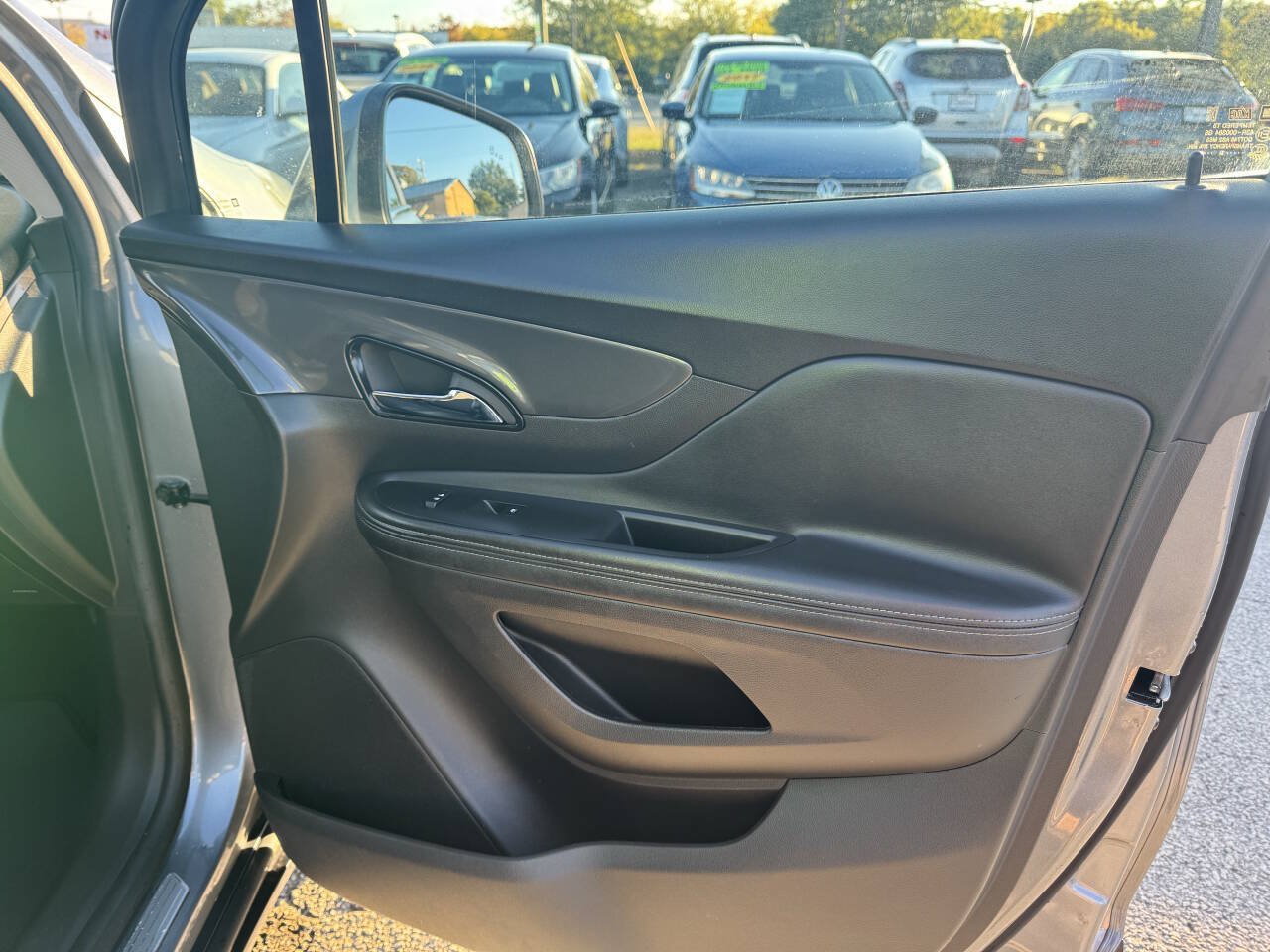 Used 2019 Buick Encore Preferred w/ Safety Package FWD image 29