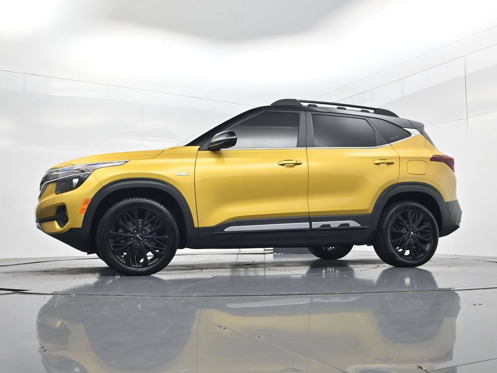 Certified 2023 Kia Seltos Nightfall Edition AWD/4WD image 40