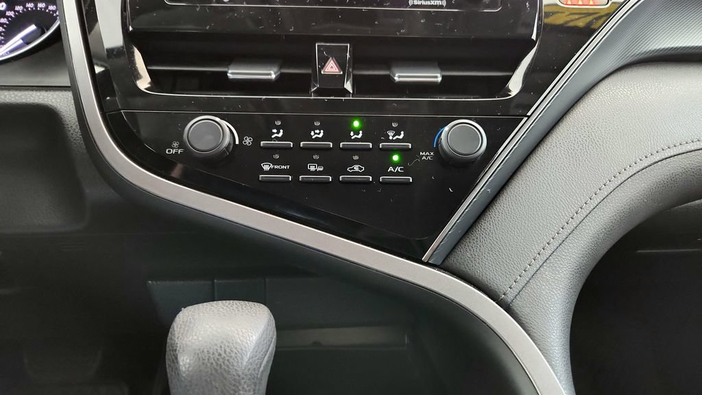 Used 2021 Toyota Camry LE w/ Cold Weather Package FWD image 29