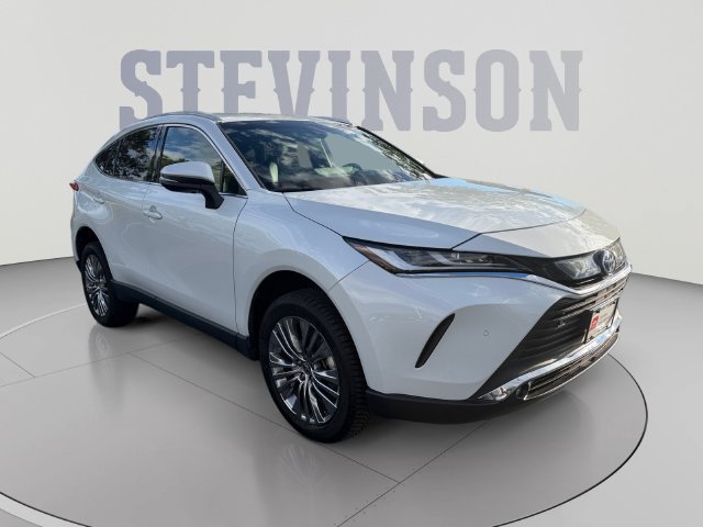 Certified 2023 Toyota Venza XLE AWD/4WD image 7