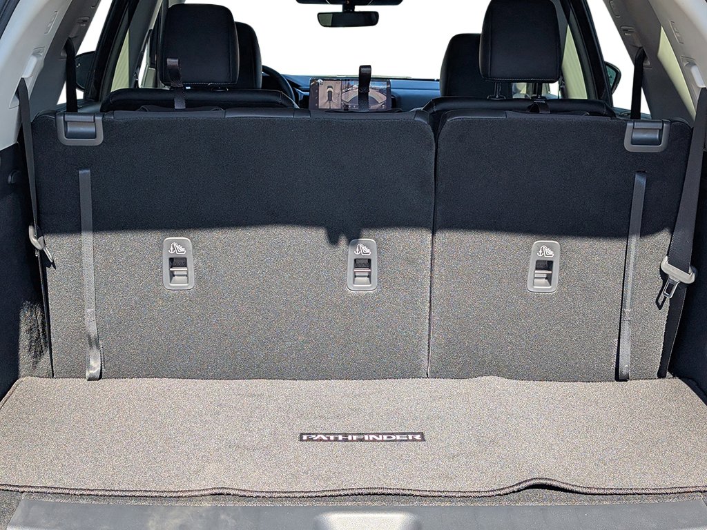 New 2026 Nissan Pathfinder SL image 21