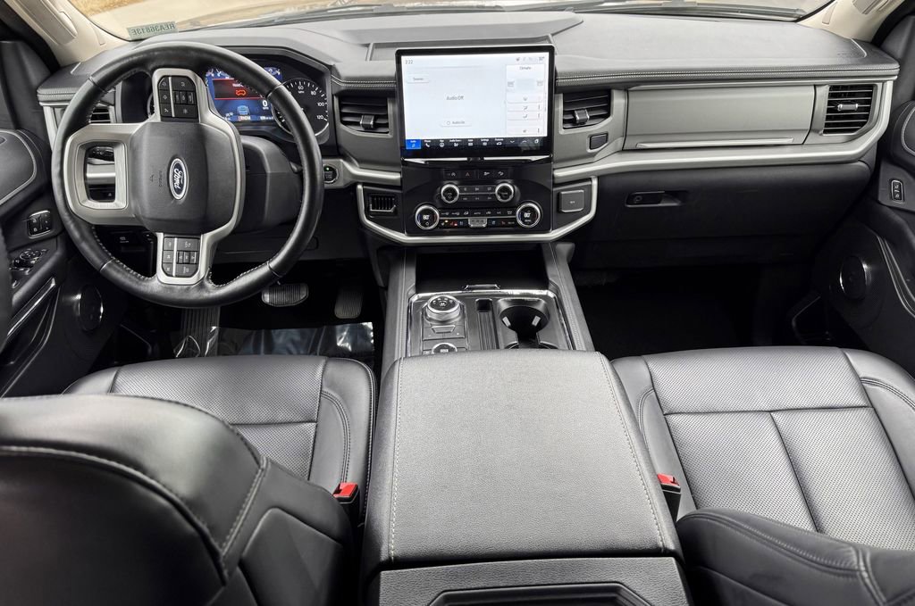 Used 2024 Ford Expedition Max XLT image 26