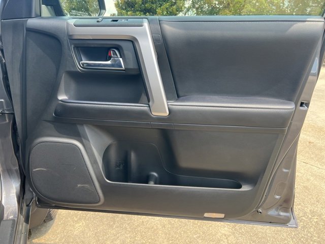 Used 2022 Toyota 4Runner SR5 Premium w/ Moonroof Package image 38