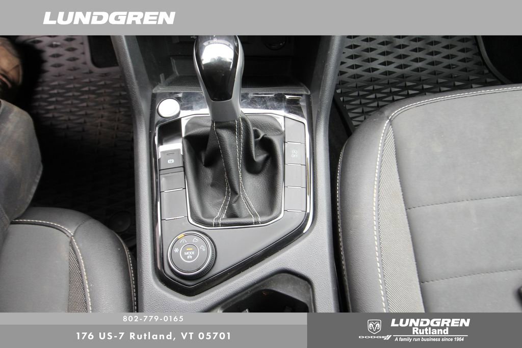 Used 2024 Volkswagen Taos SE image 25