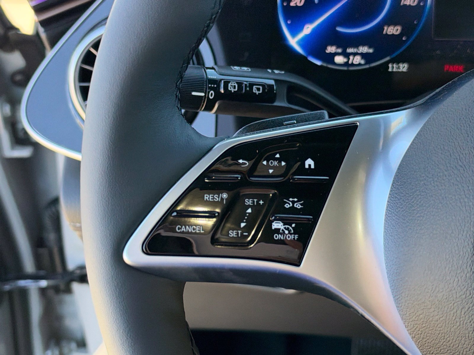 New 2027 Mercedes-Benz EQE 320 4MATIC SUV image 22