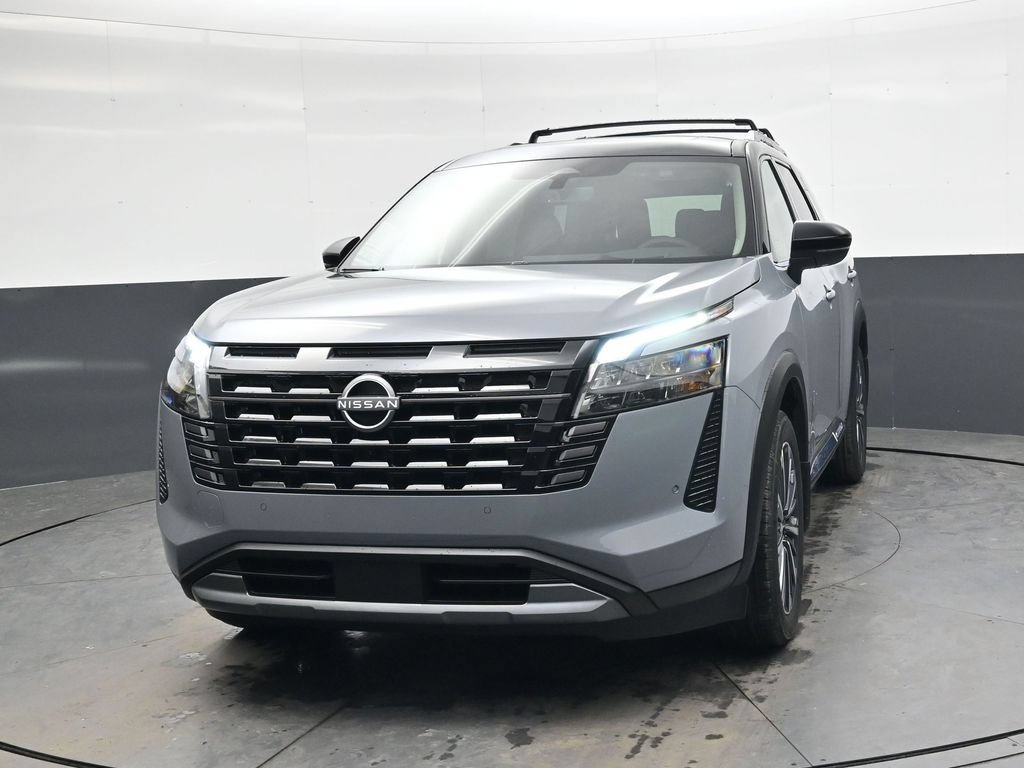 New 2026 Nissan Pathfinder Platinum FWD image 11