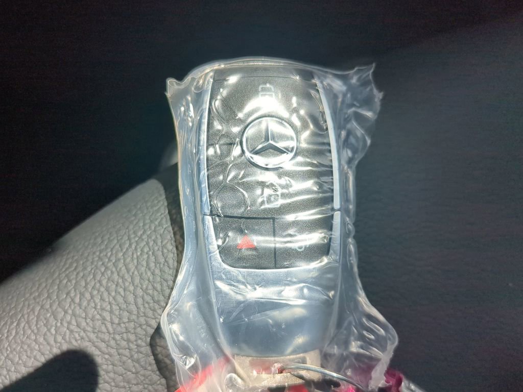 New 2024 Mercedes-Benz GLB 250 GLB 250 image 25