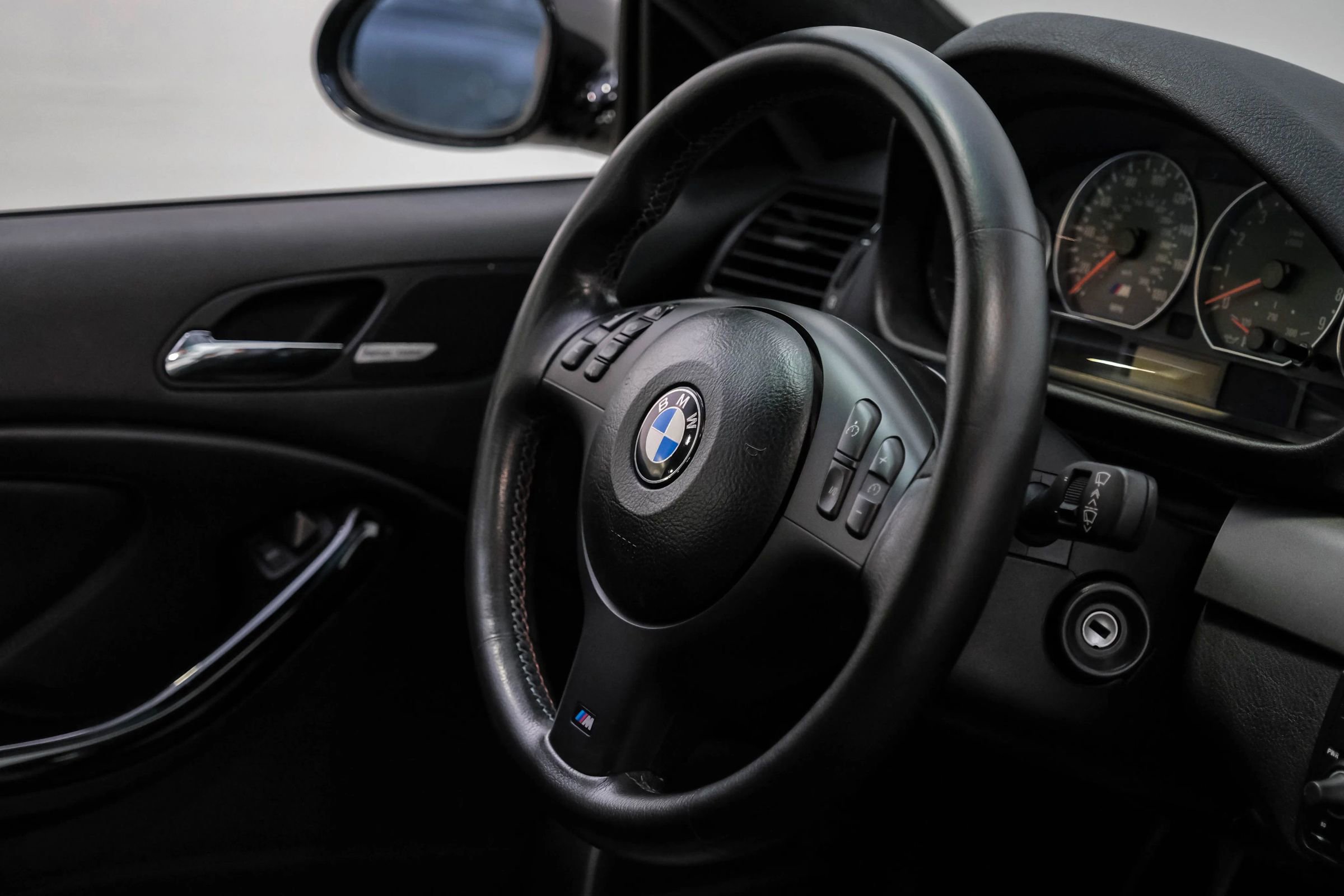 Used 2002 BMW M3 Coupe image 9