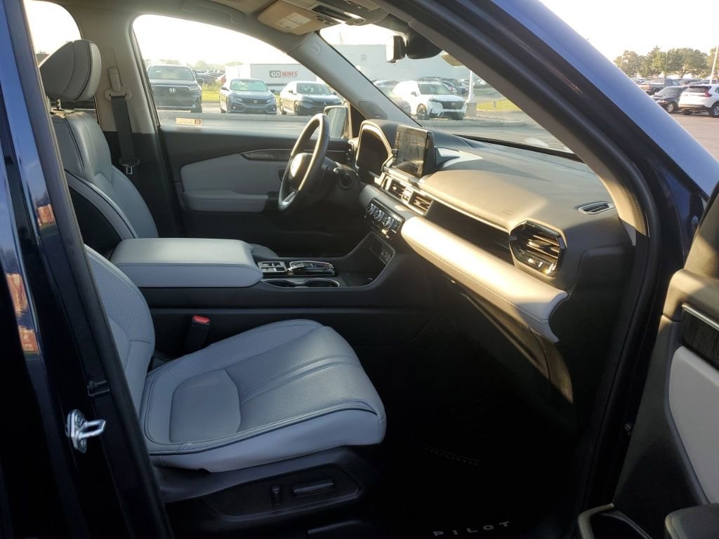 Used 2023 Honda Pilot Elite image 33