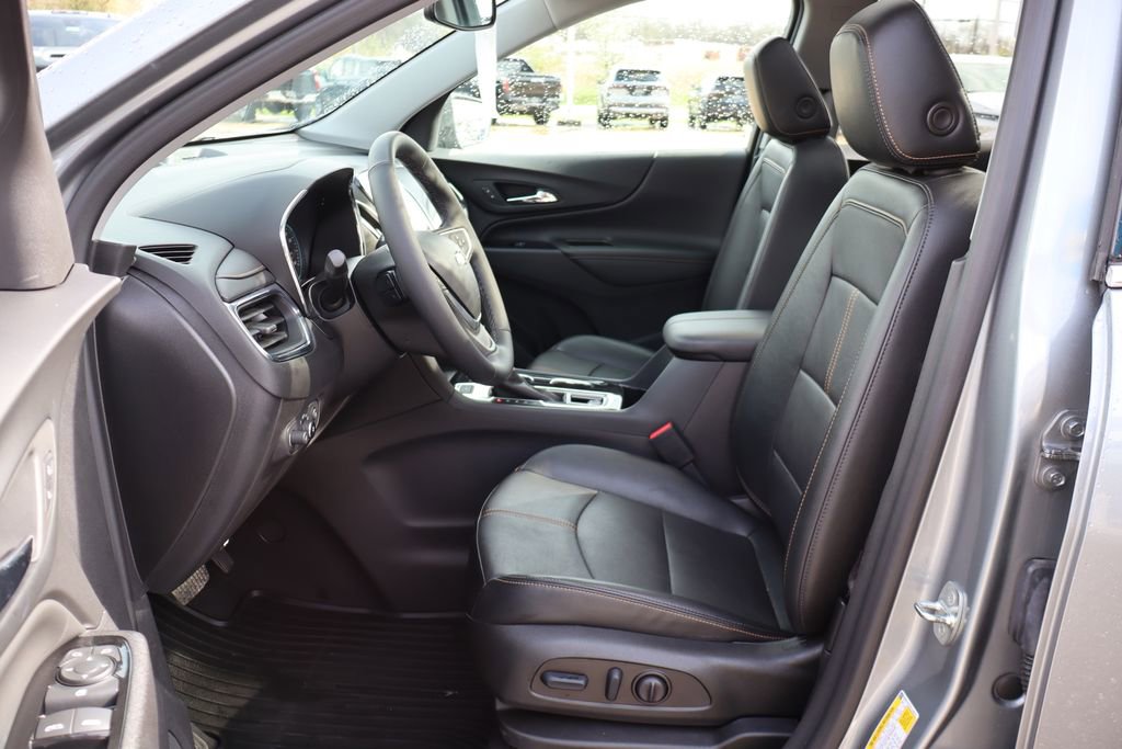 Used 2023 Chevrolet Equinox Premier image 13
