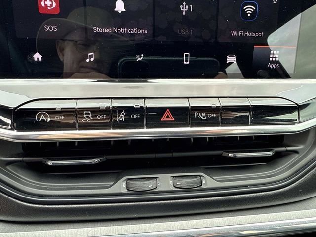 Used 2022 Jeep Compass Limited image 25