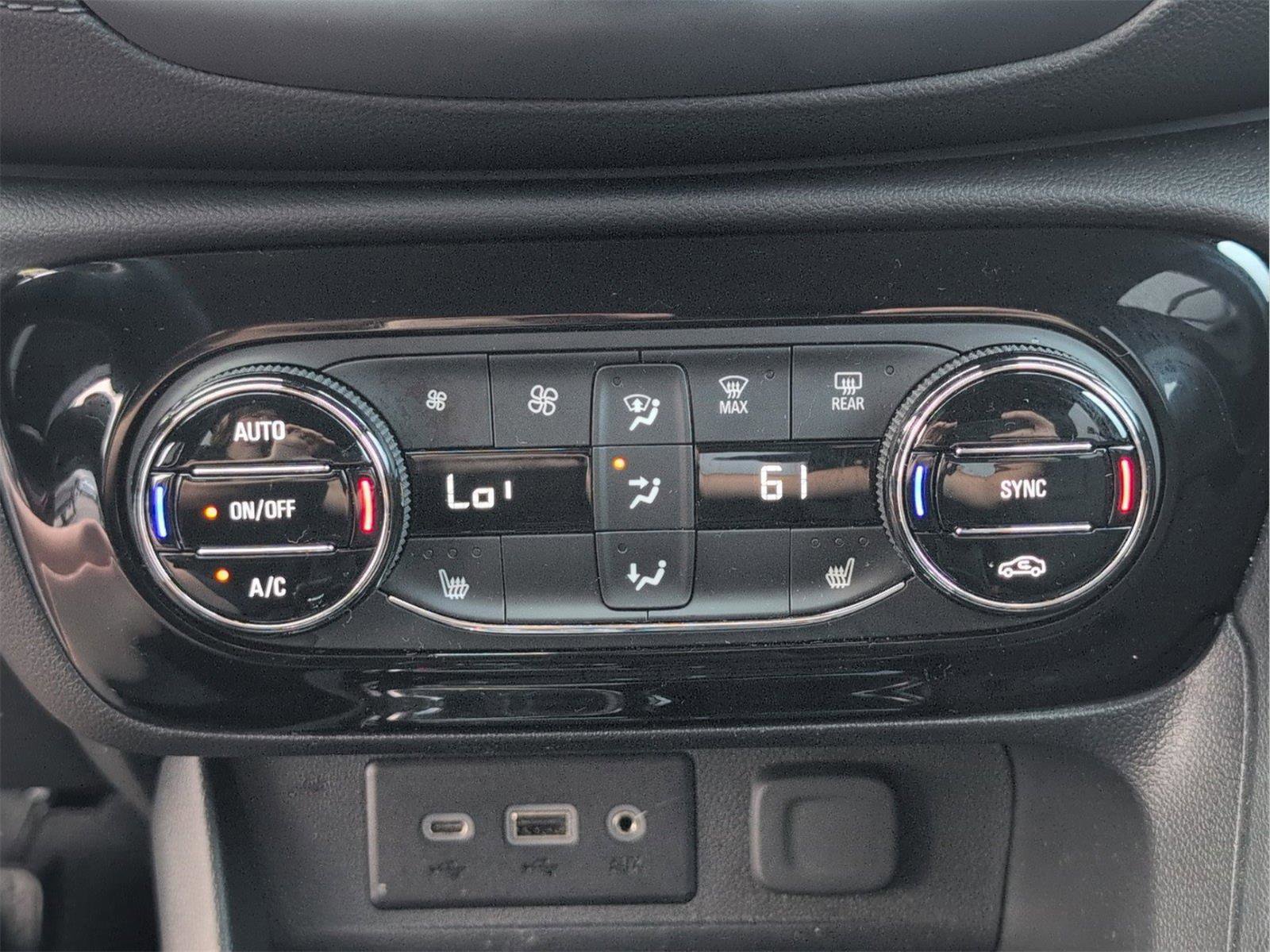 Used 2022 Buick Encore GX Select image 30