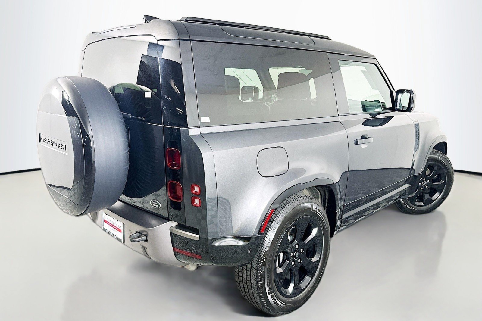 Used 2022 Land Rover Defender 90 X-Dynamic HSE AWD/4WD image 13