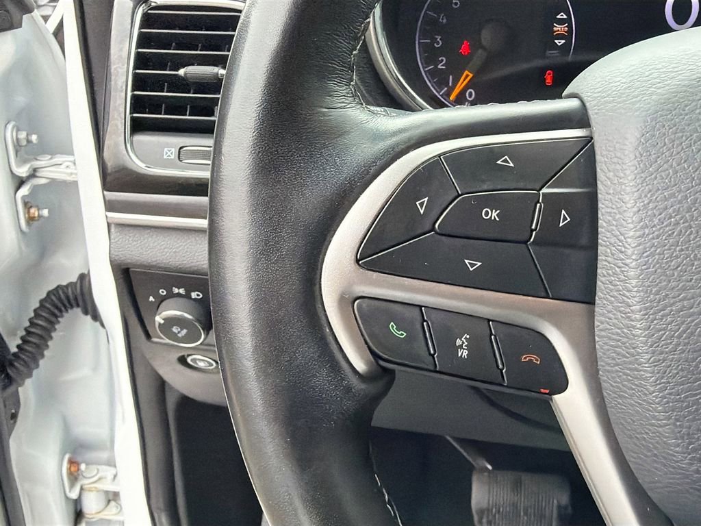 Used 2020 Jeep Grand Cherokee Overland image 35