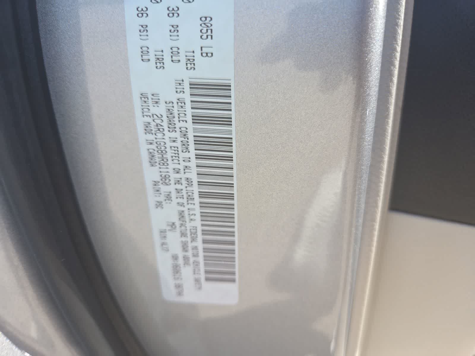 Used 2017 Chrysler Pacifica Limited FWD image 29