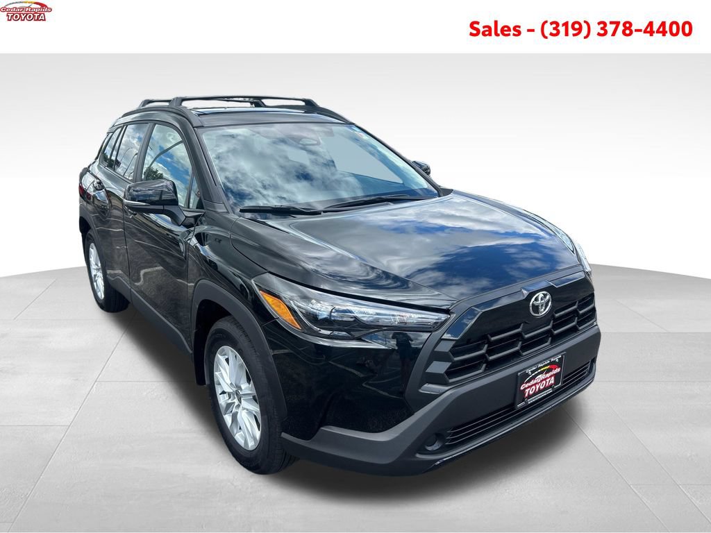 Certified 2026 Toyota Corolla Cross LE w/ Moonroof Package AWD/4WD image 10