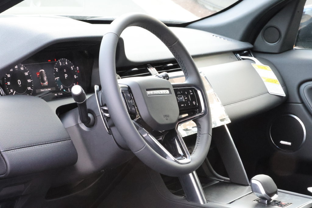 New 2026 Land Rover Discovery Sport Landmark AWD/4WD image 10