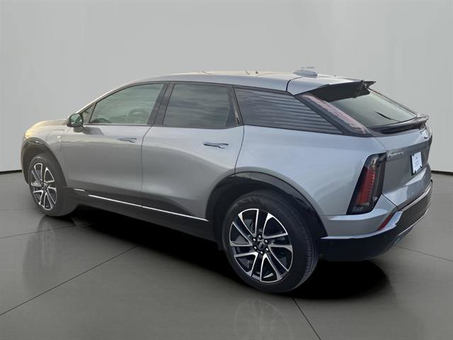 Certified 2025 Cadillac Optiq Sport 2 w/ LPO, Floor Liner Package image 3