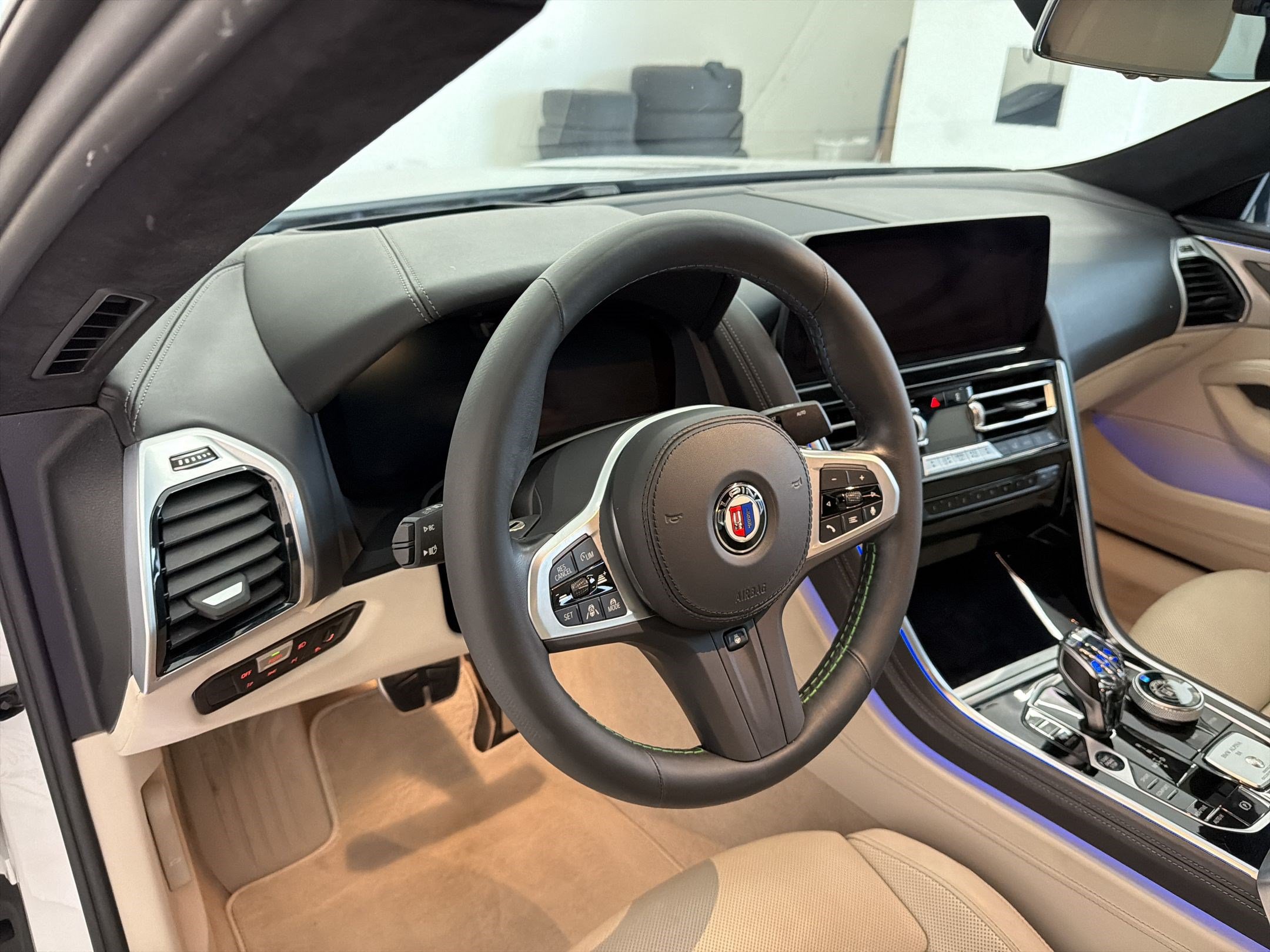 Used 2023 BMW ALPINA B8 xDrive Gran Coupe AWD/4WD image 4