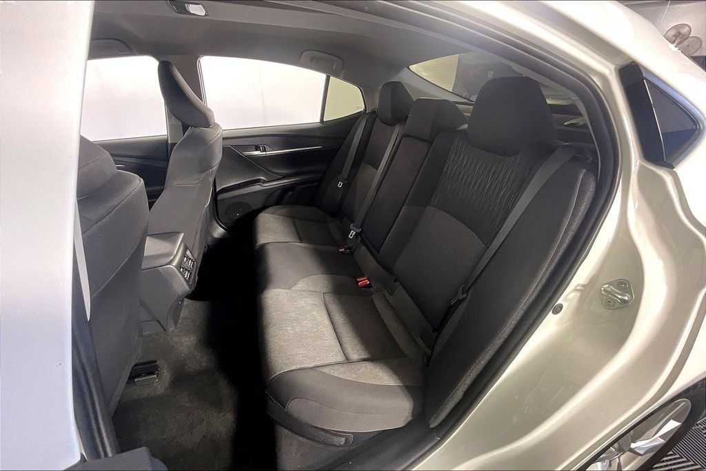 Used 2025 Toyota Camry LE FWD image 35