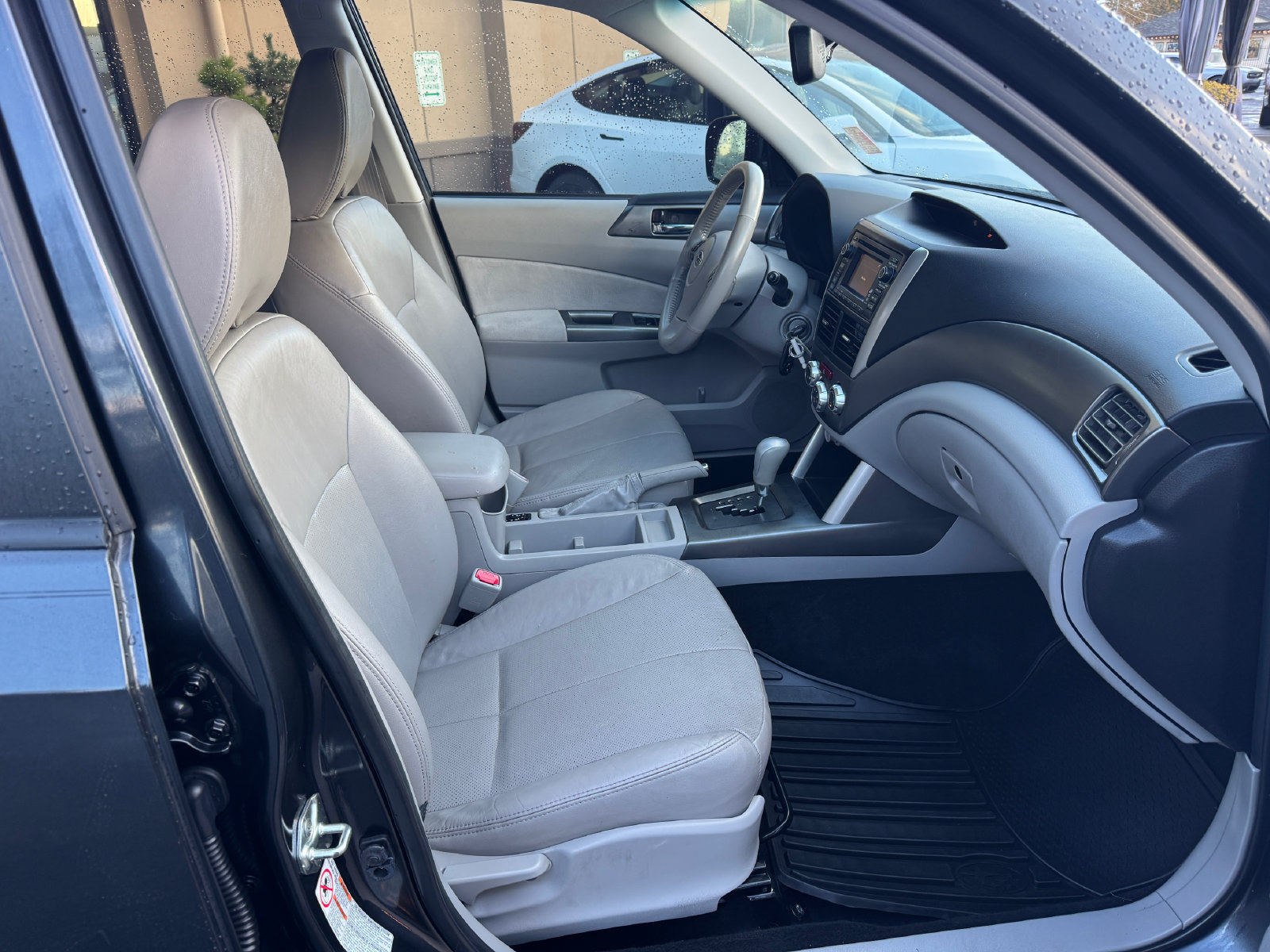Used 2011 Subaru Forester 2.5X Limited AWD/4WD image 21