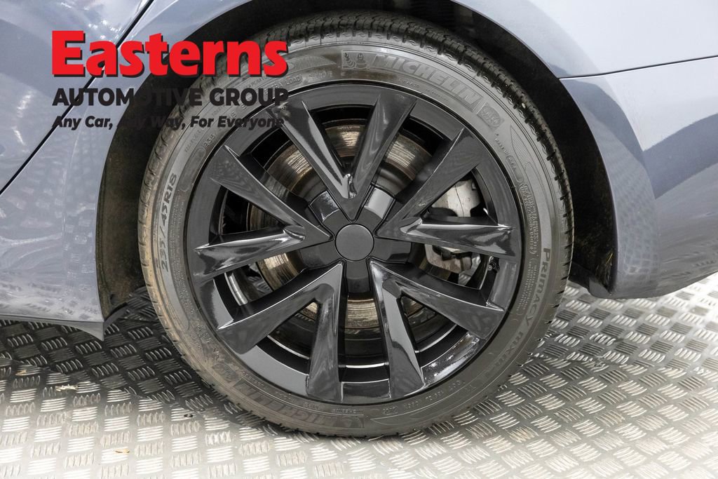 Used 2023 Tesla Model 3 Standard Range image 30