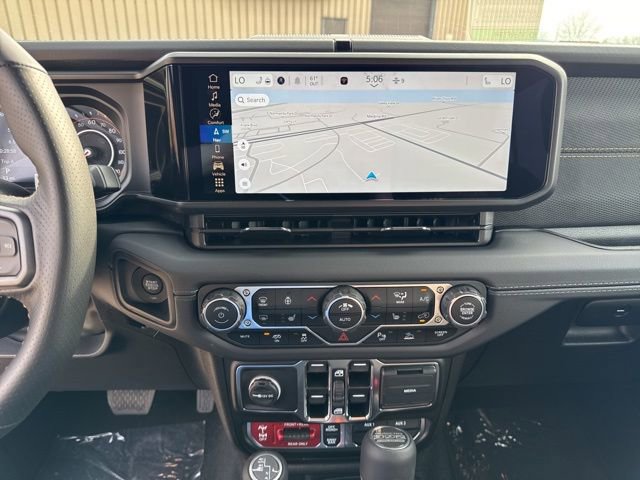 New 2025 Jeep Wrangler Unlimited Rubicon 392 image 13